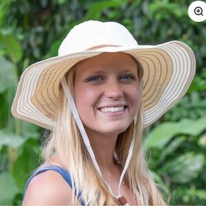 Chic Cream Wide-Brim Hat